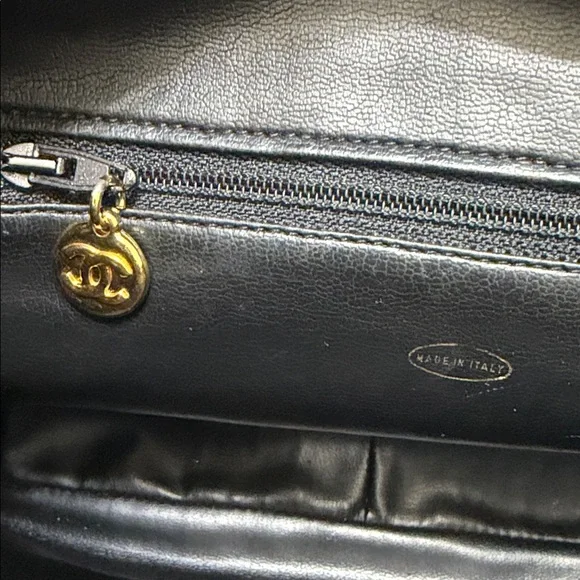 Authentic Chanel Triple CC Black/Gold Caviar Leather Chanel Shoulder Bag. - Picture 9 of 17